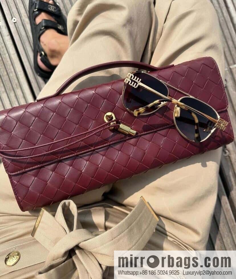 BV Andiamond Clutch 741511 Barolo Burgundy