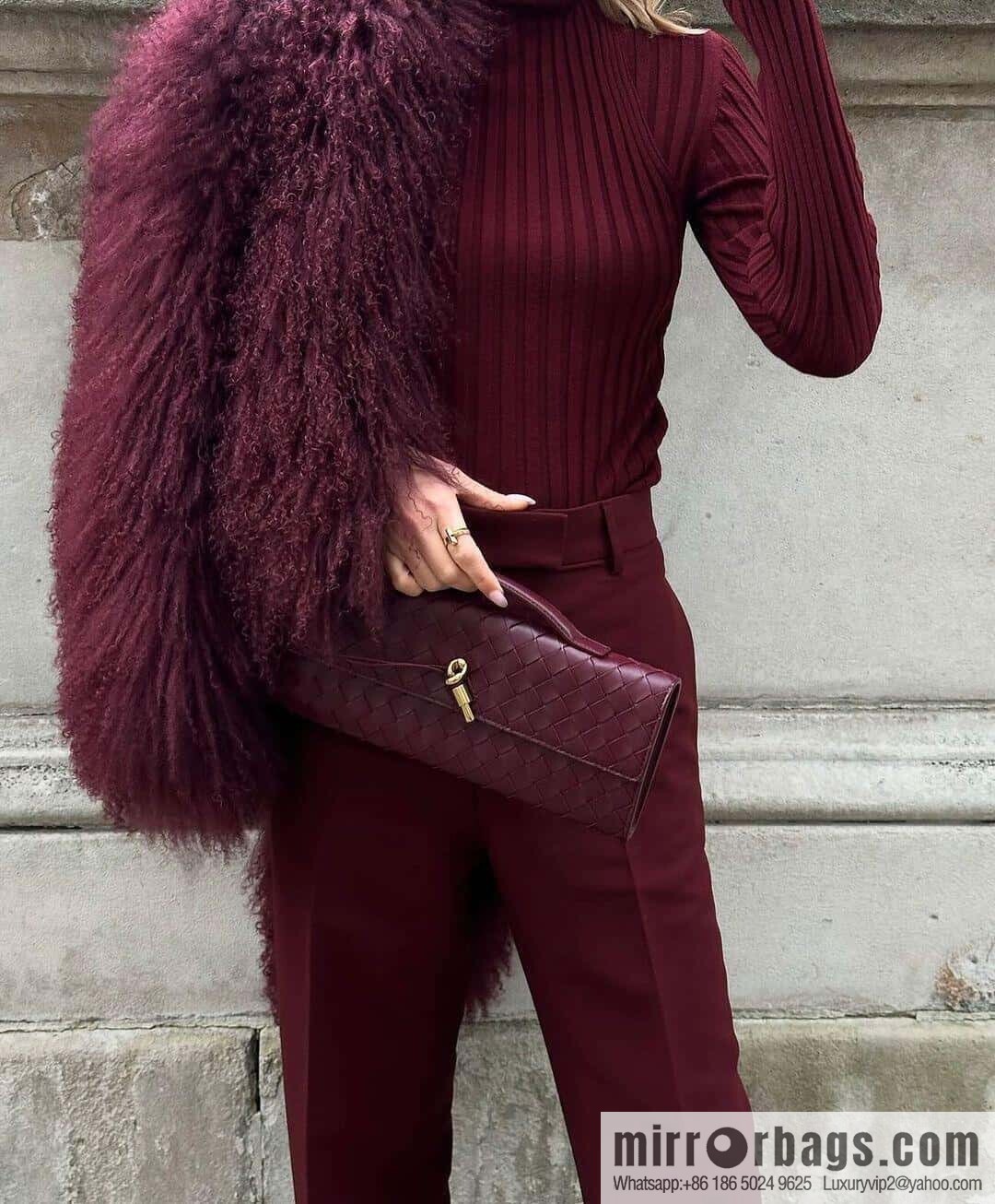 BV Andiamond Clutch 741511 Barolo Burgundy