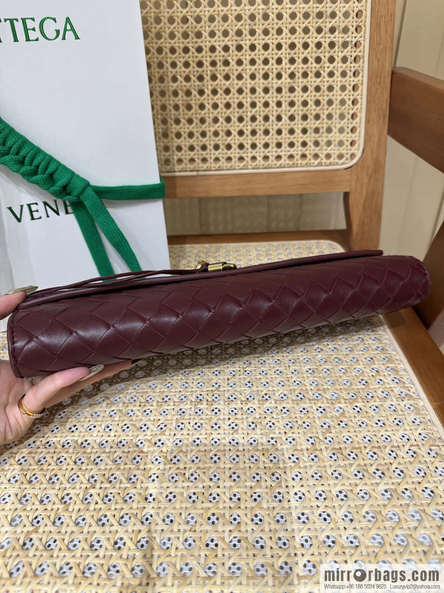 BV Andiamond Clutch 741511 Barolo Burgundy