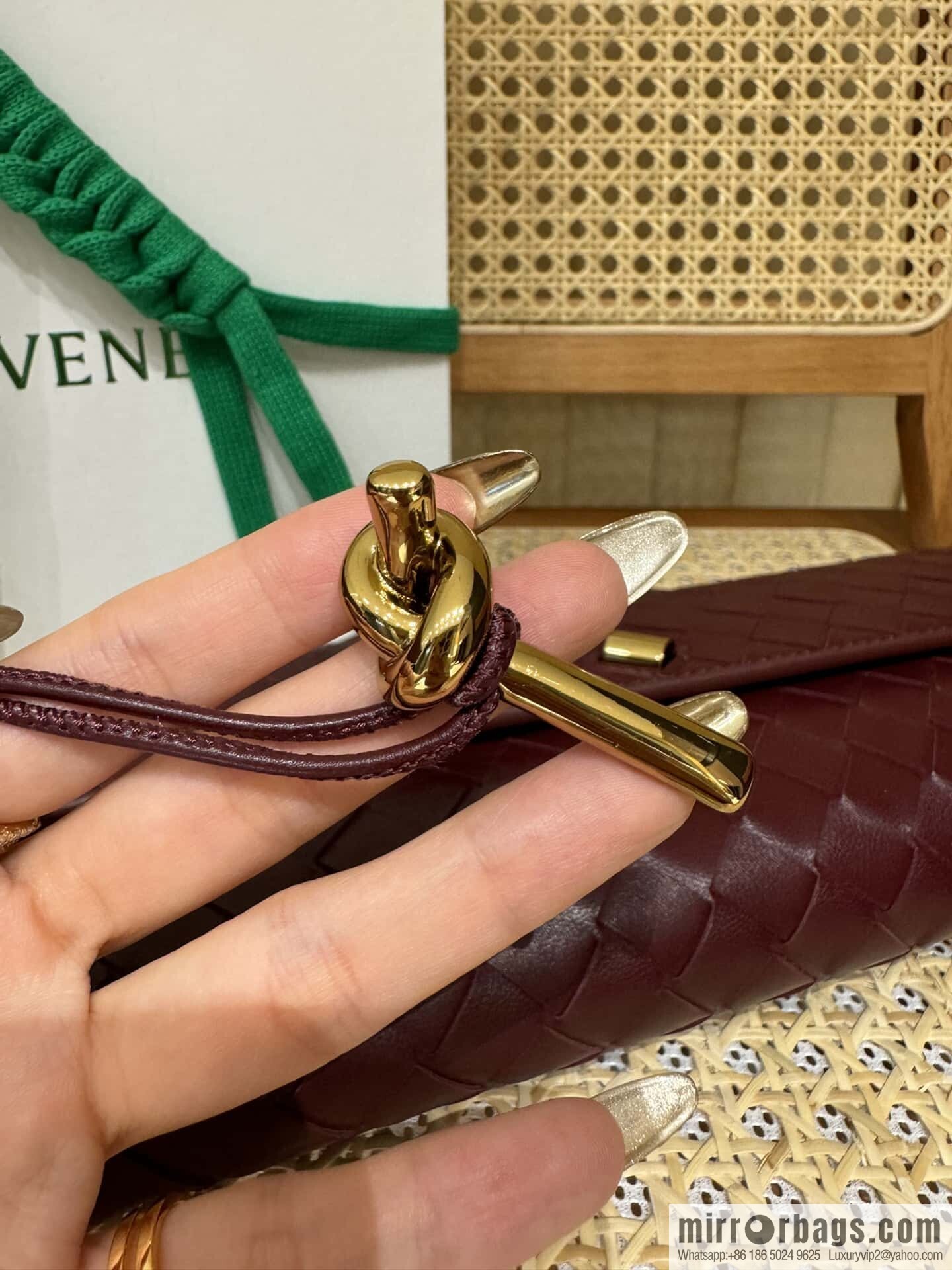 BV Andiamond Clutch 741511 Barolo Burgundy