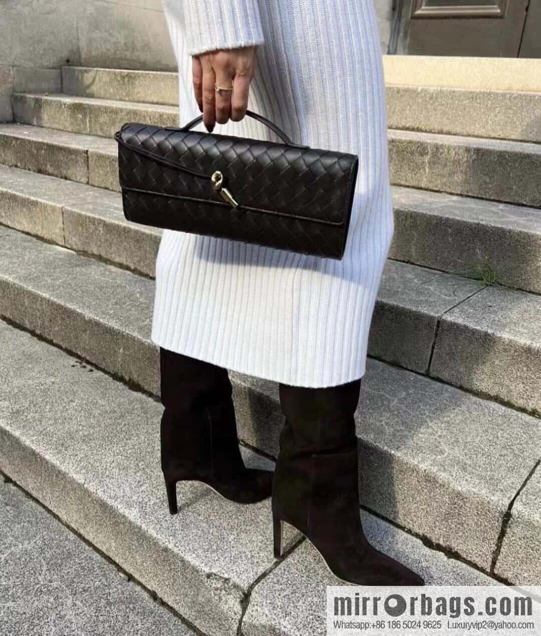 BV Andiamond Clutch 741511 Chocolate Brown