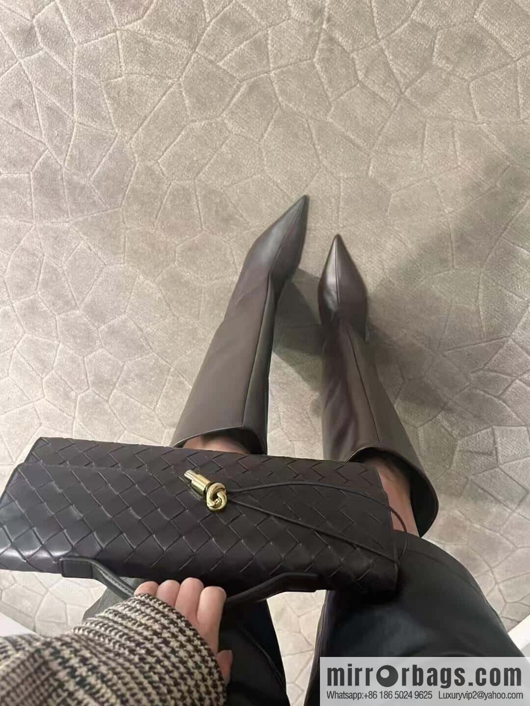 BV Andiamond Clutch 741511 Chocolate Brown