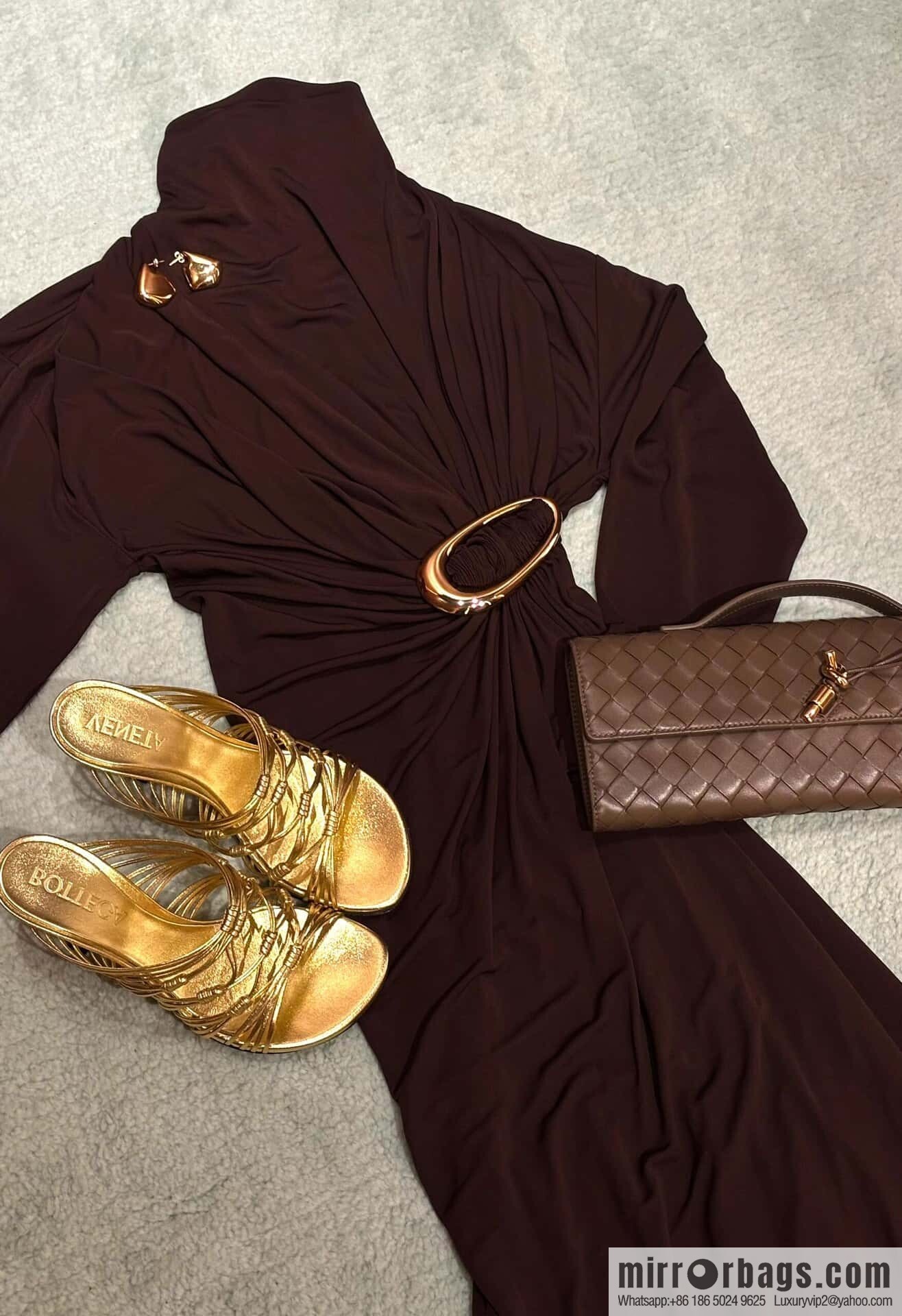 BV Andiamond clutch 741511 pine cone brown