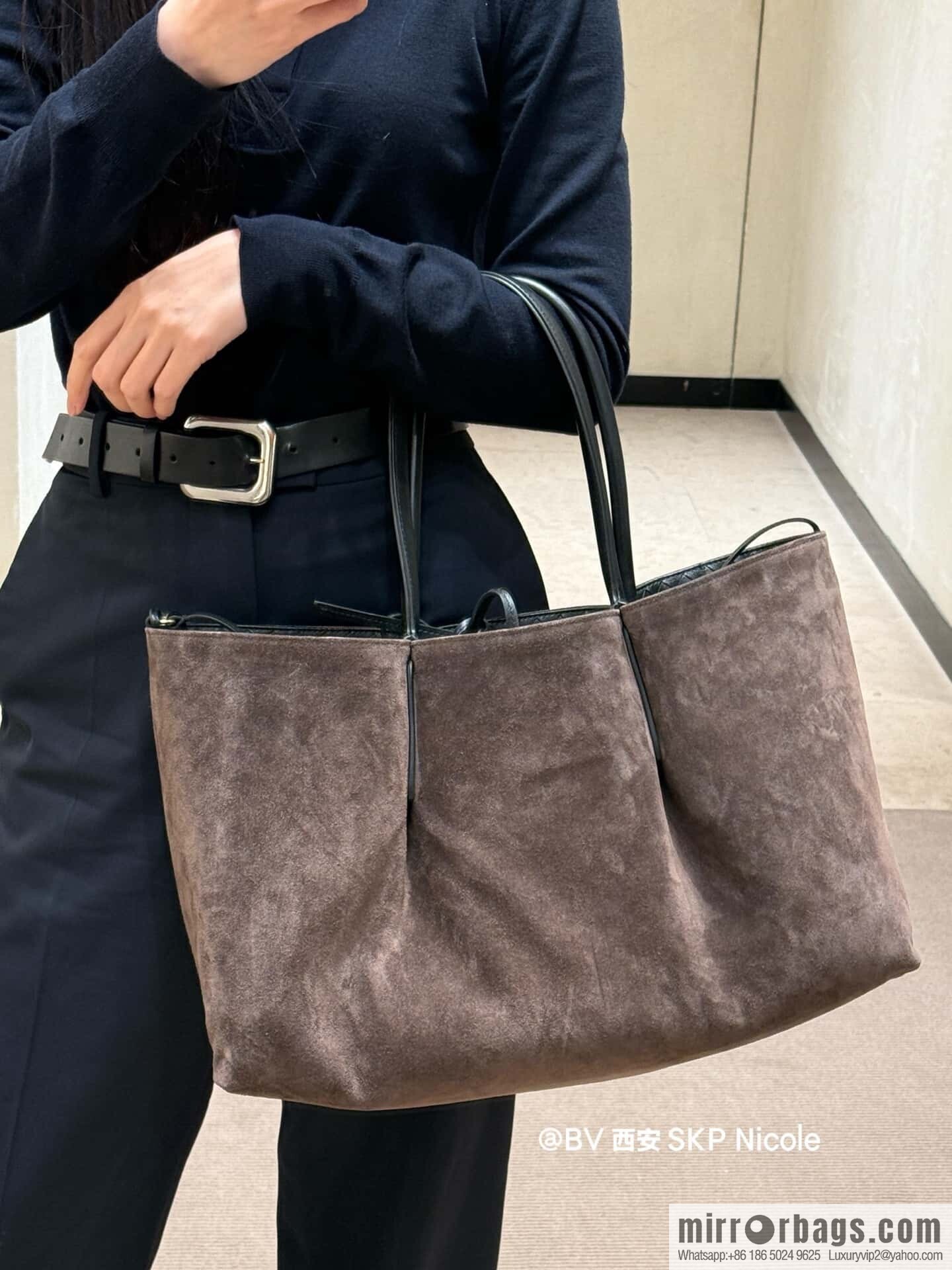 BV Large Pinacoteca Tote Bag 817166 Black