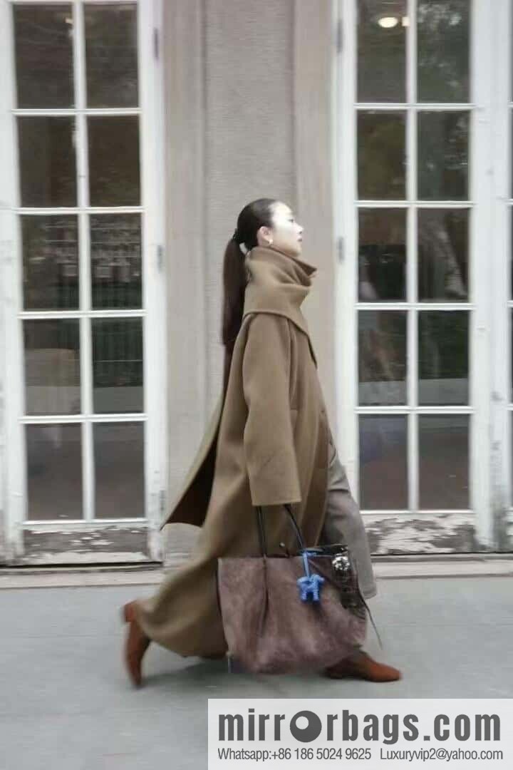 BV Large Pinacoteca Tote Bag 817166 Black