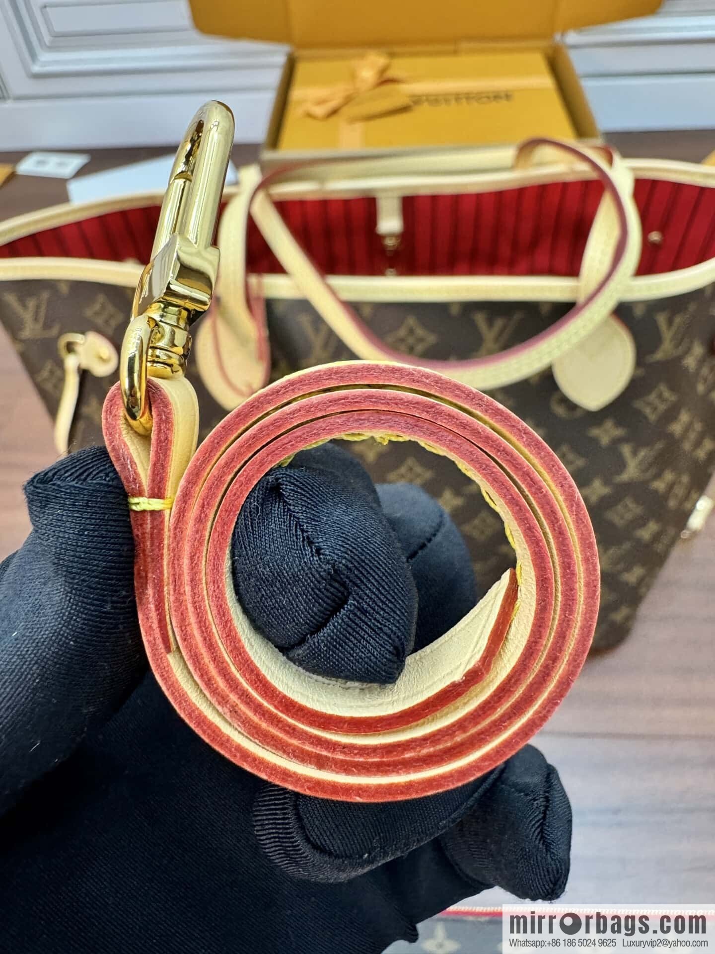 LV M46987 CUSTOMIZABLE Neverfull MM