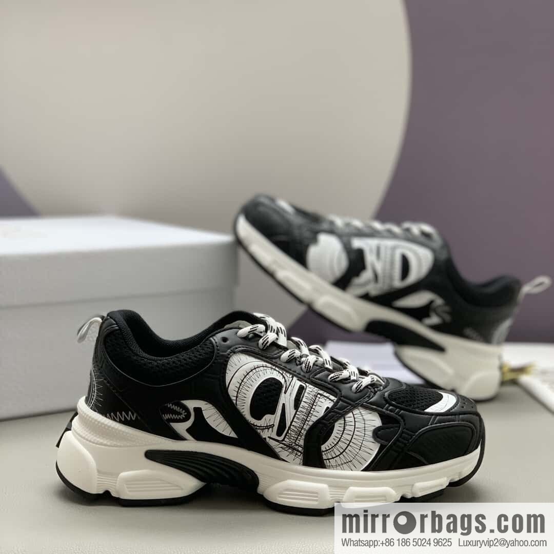 DIOR π₯ couple dad casual shoes