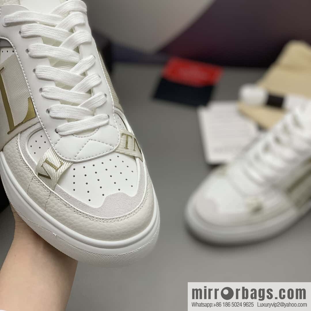 Valentino 🔥 men's and women's sneakers