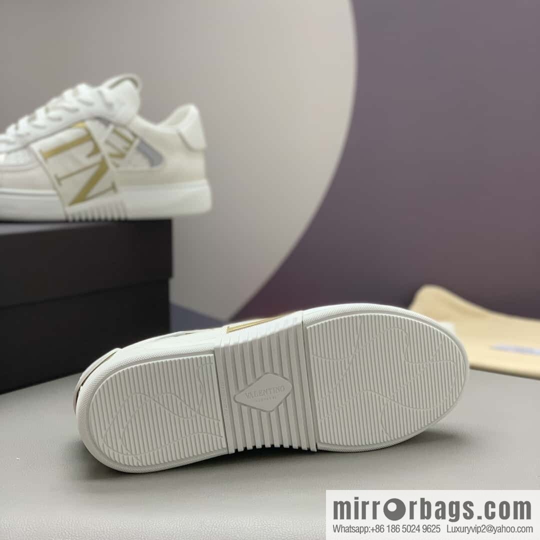 Valentino 🔥 men's and women's sneakers