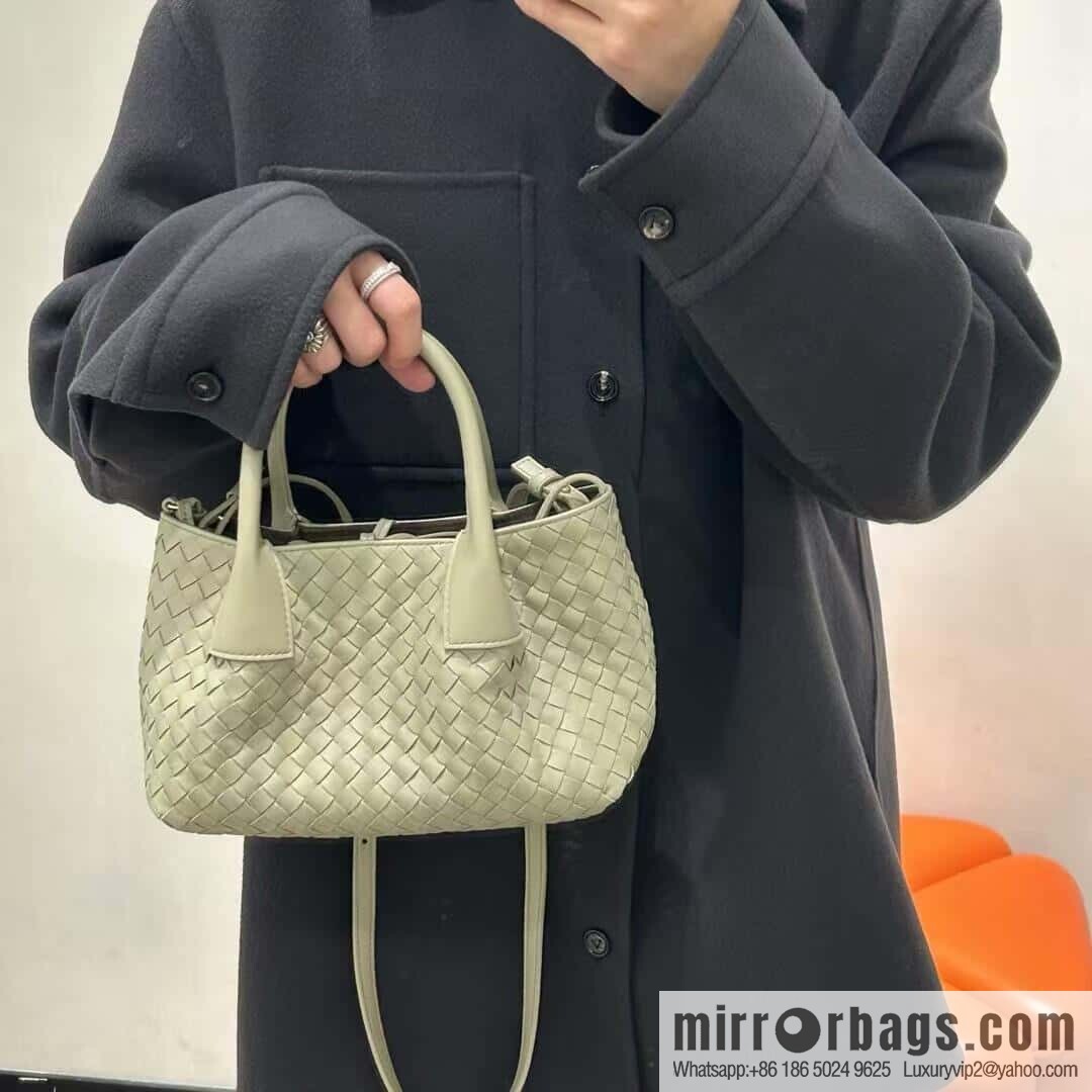 BV small Pinacoteca tote bag, travertine green 819004