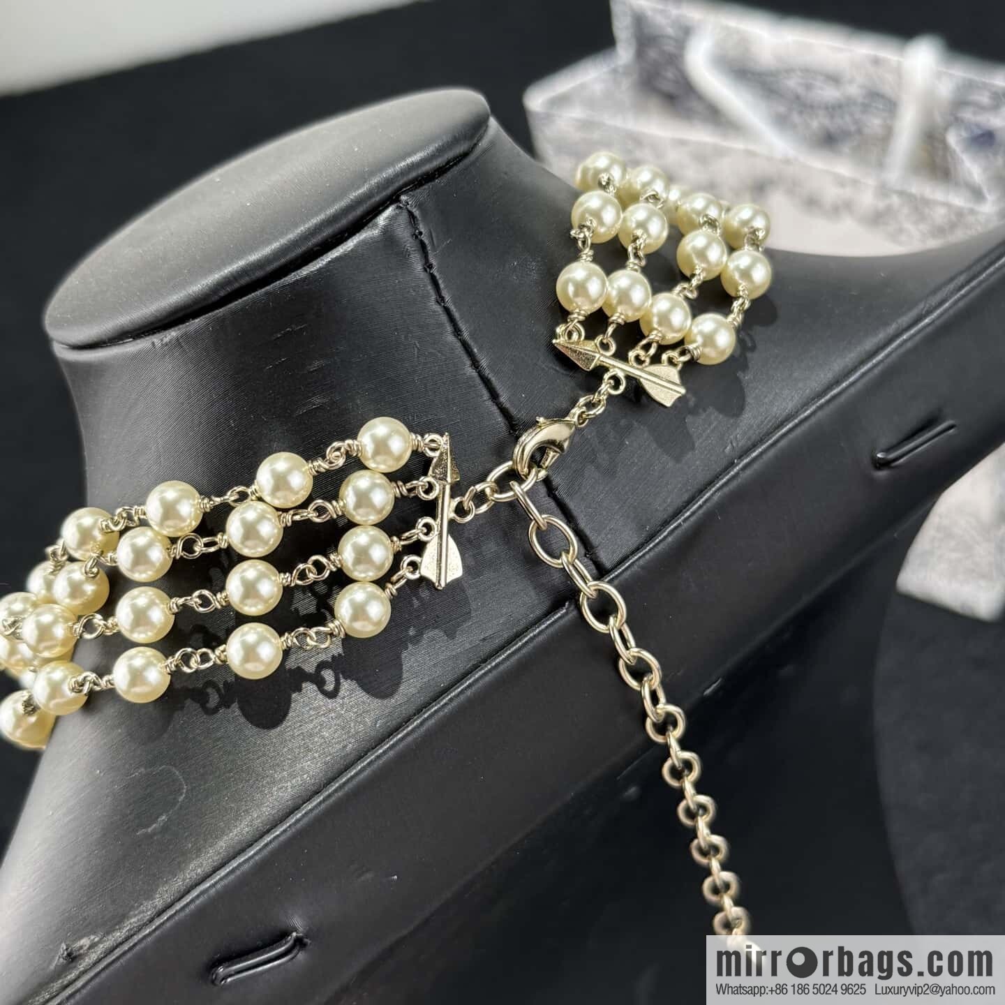 ❗️New ❗️ Dior pearl necklace ☀️ new ☑️ Dior DIOR butterfly three-layer pearl necklace ☀️