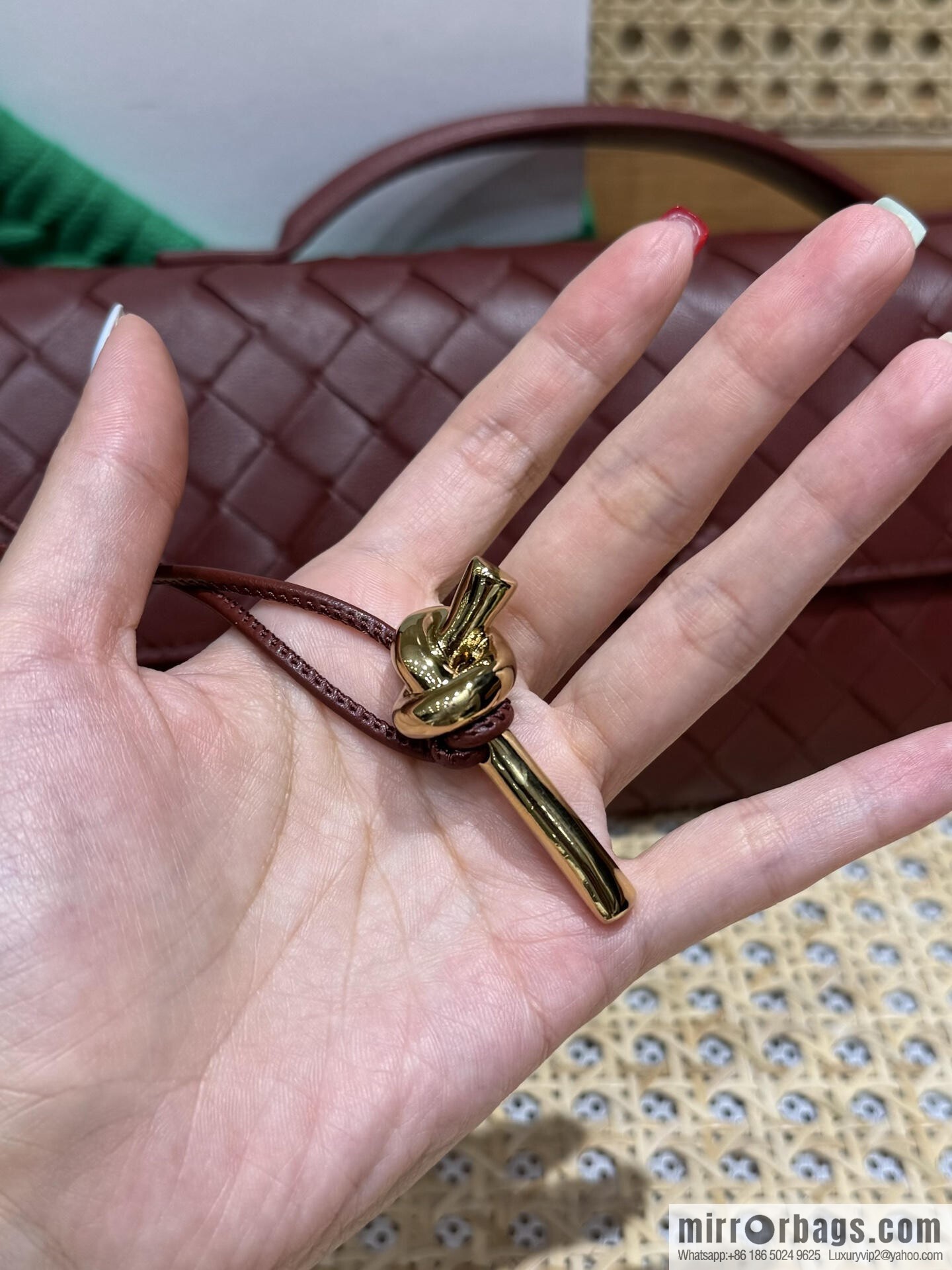 BV Andiamond clutch bag 741511 Shabili red