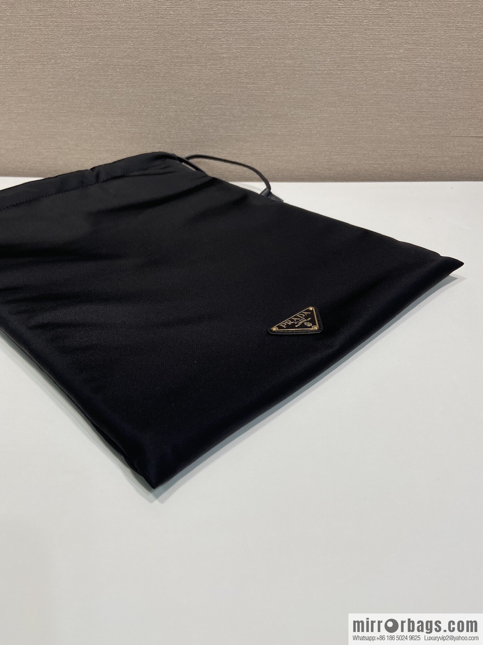 PRADA 🎉 new handbag 🎉 1NK001 drawstring pouch 🎉 black