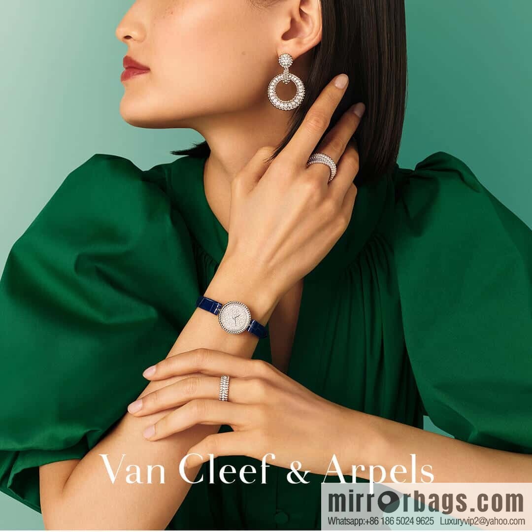 ☀️Van Cleef & Arpels Perlee diamonds earrings