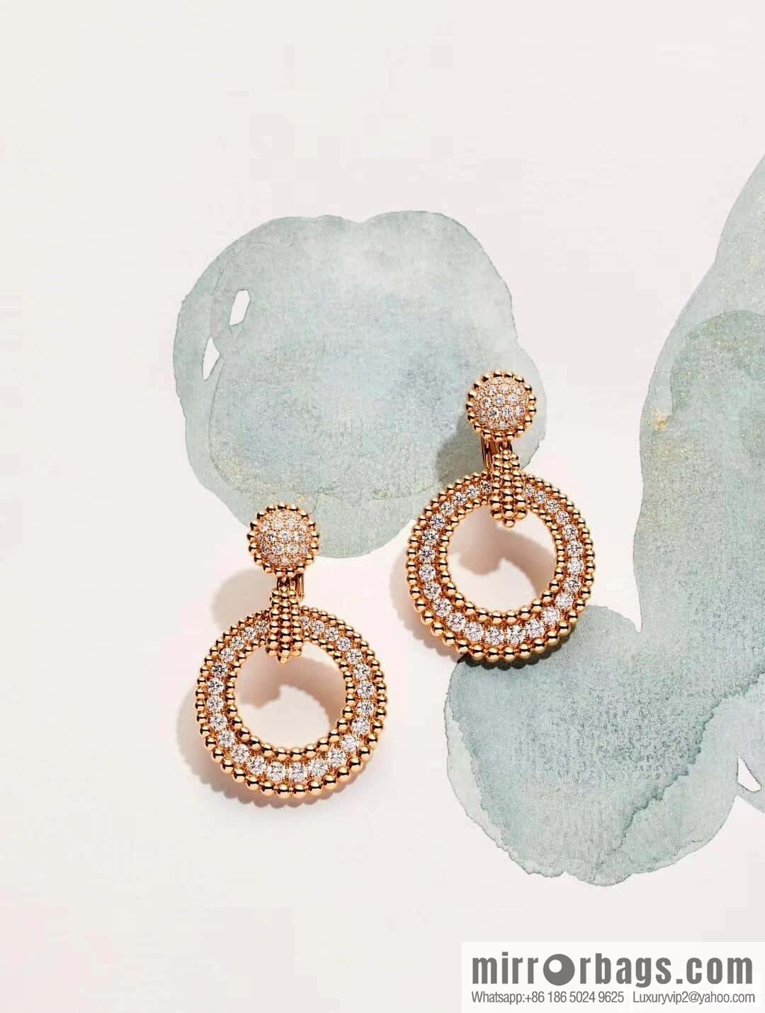 ☀️Van Cleef & Arpels Perlee diamonds earrings