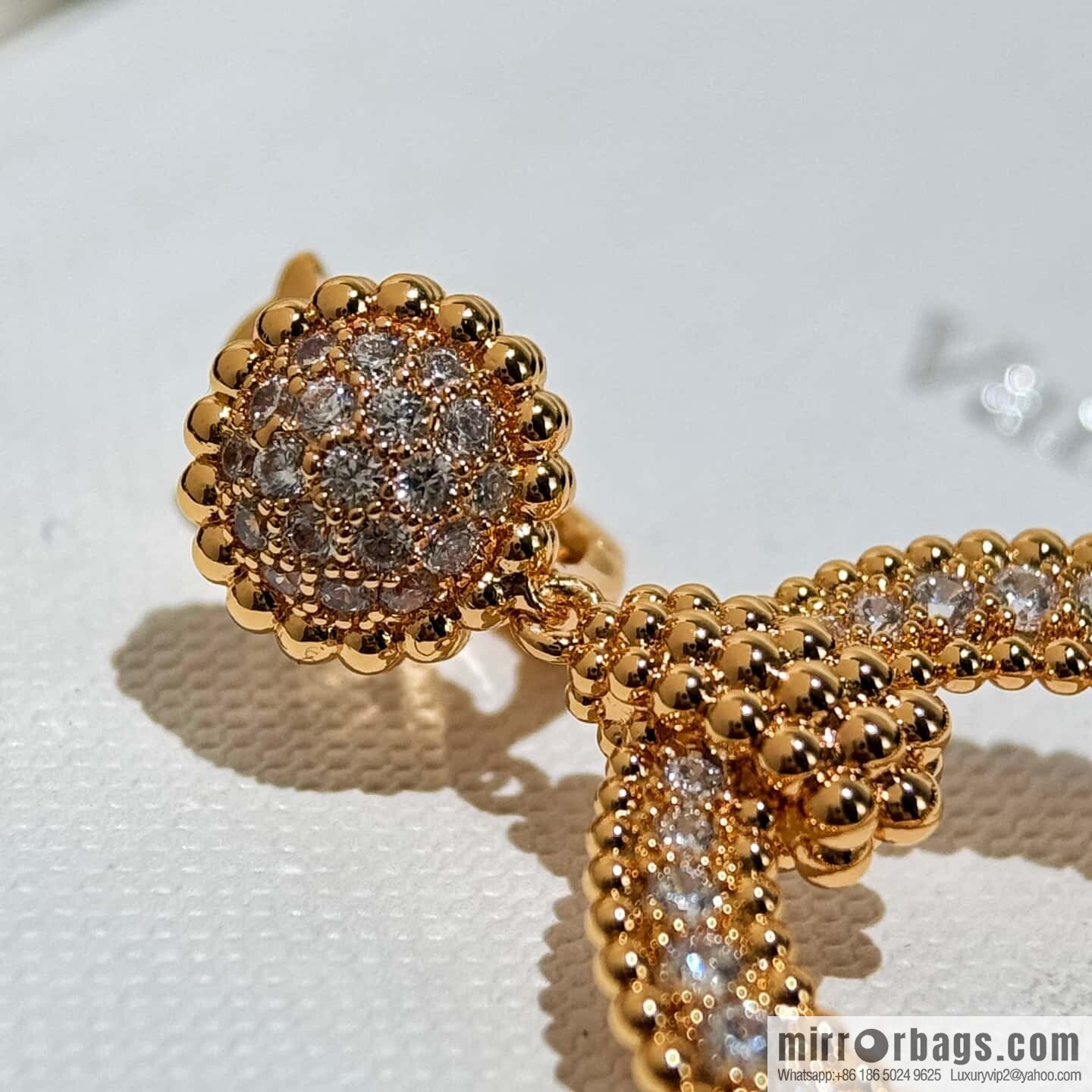 ☀️Van Cleef & Arpels Perlee diamonds earrings