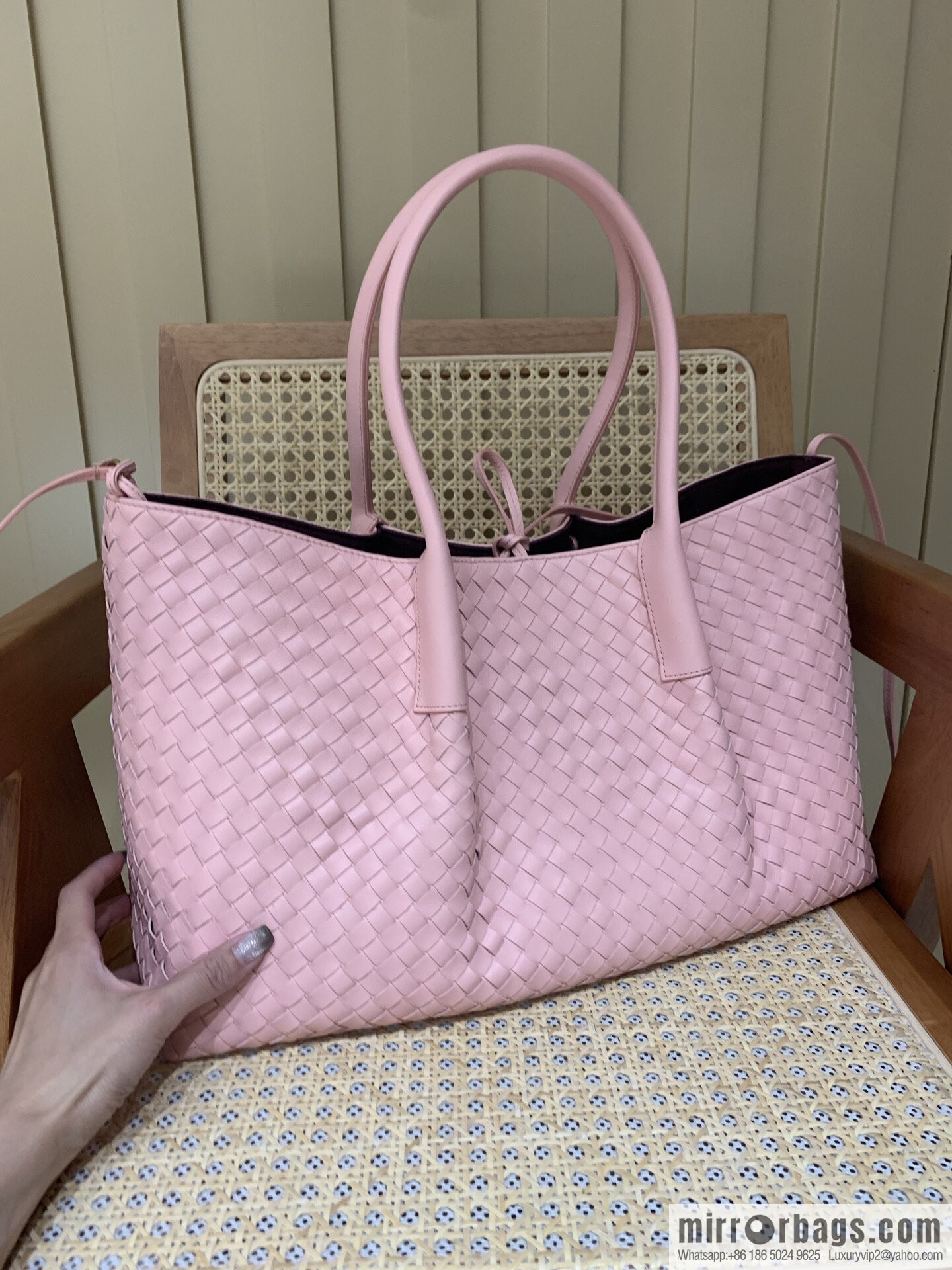 BV Large Pinacoteca Tote Bag 817166 Rose Powder