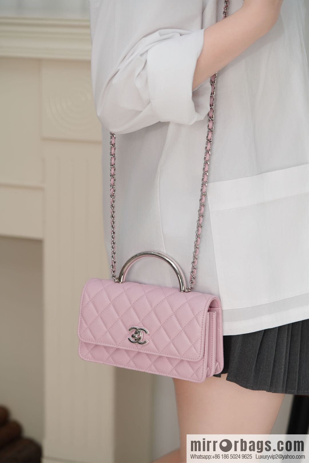 𝐂𝐡𝐚𝐧𝐞𝐥 𝟐𝟓𝐏 hidden model, handle organ bag, light powder 💗 AP3705