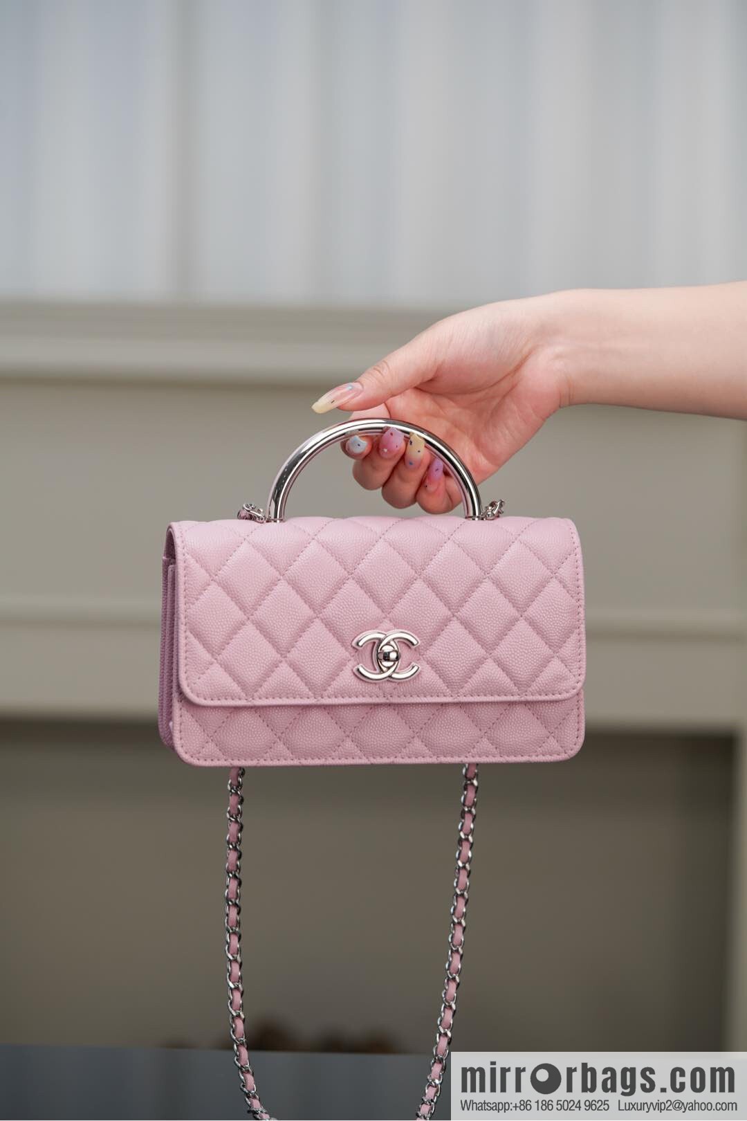 𝐂𝐡𝐚𝐧𝐞𝐥 𝟐𝟓𝐏 hidden model, handle organ bag, light powder 💗 AP3705