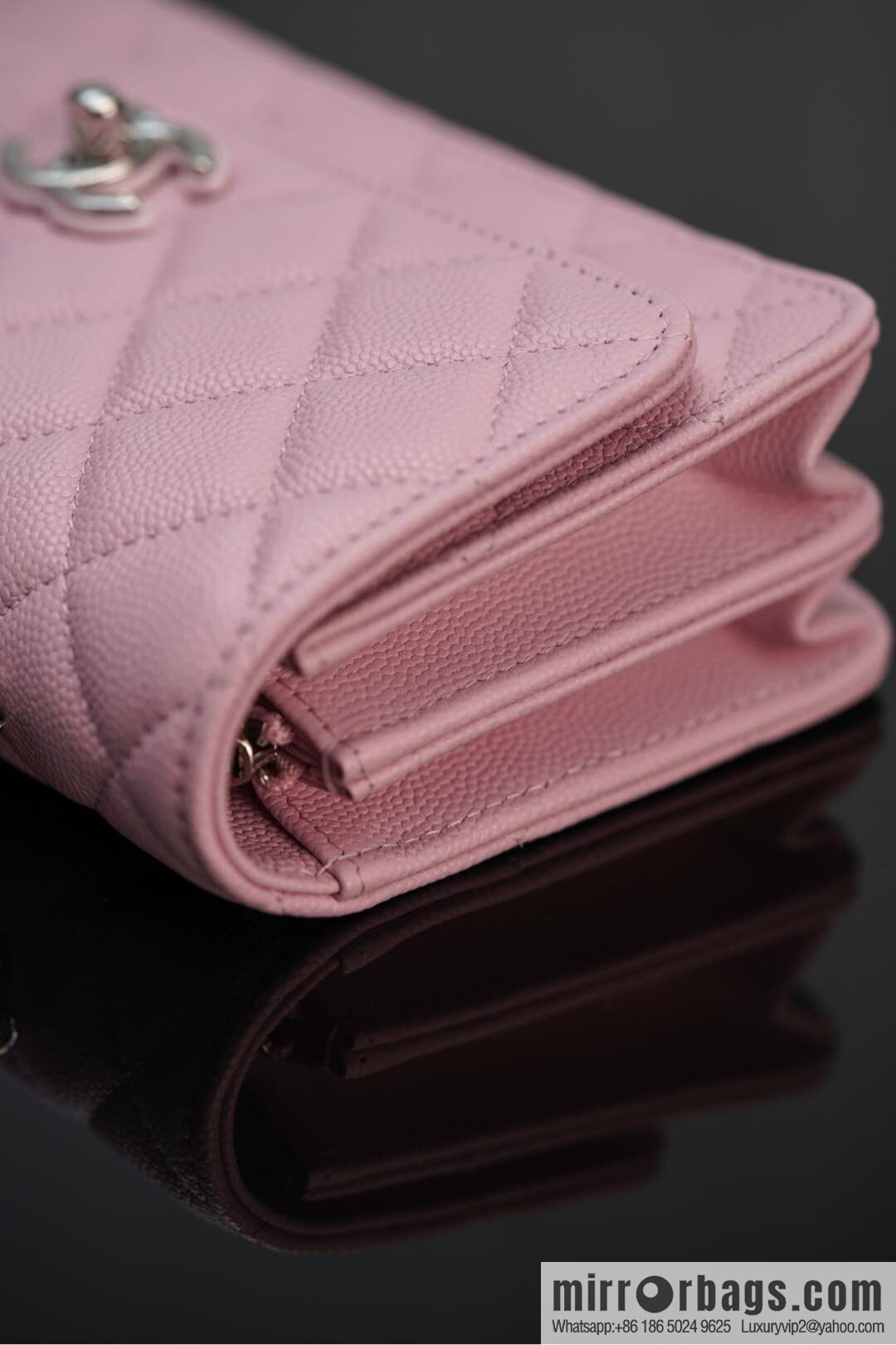 𝐂𝐡𝐚𝐧𝐞𝐥 𝟐𝟓𝐏 hidden model, handle organ bag, light powder 💗 AP3705