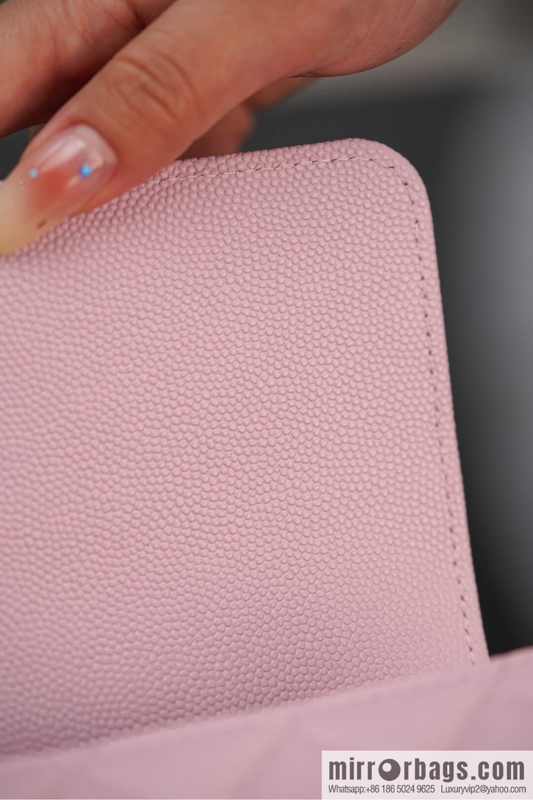 𝐂𝐡𝐚𝐧𝐞𝐥 𝟐𝟓𝐏 hidden model, handle organ bag, light powder 💗 AP3705