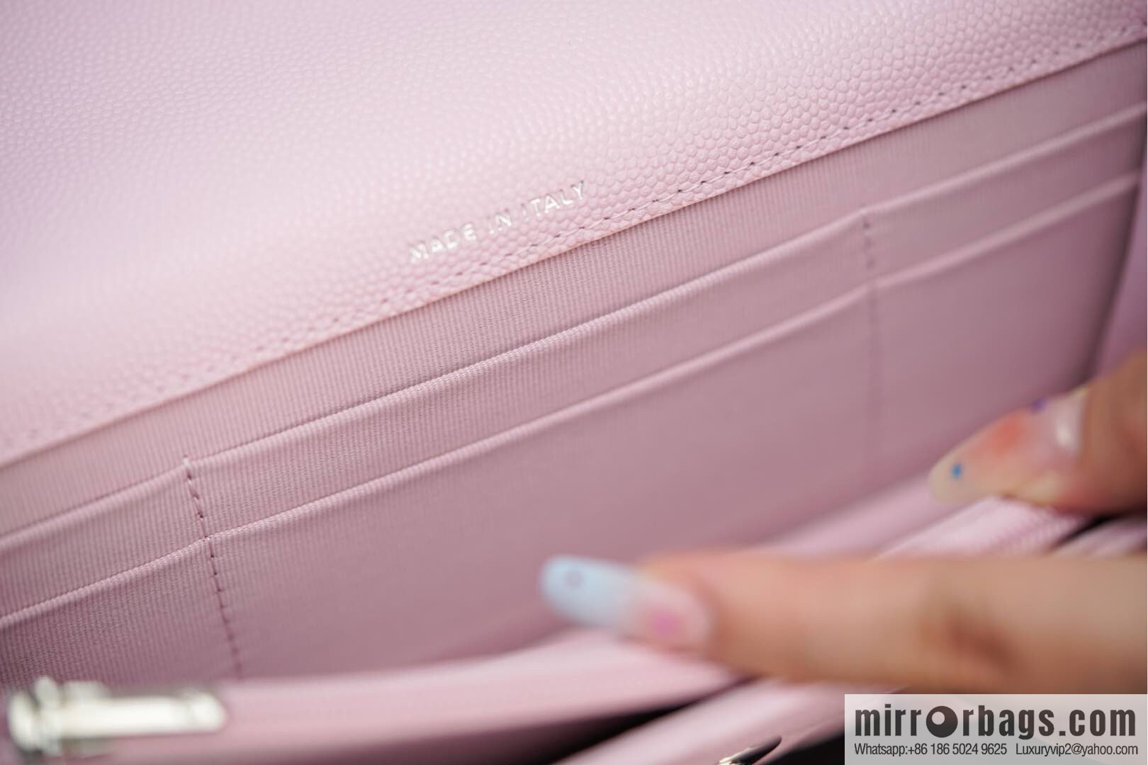 𝐂𝐡𝐚𝐧𝐞𝐥 𝟐𝟓𝐏 hidden model, handle organ bag, light powder 💗 AP3705