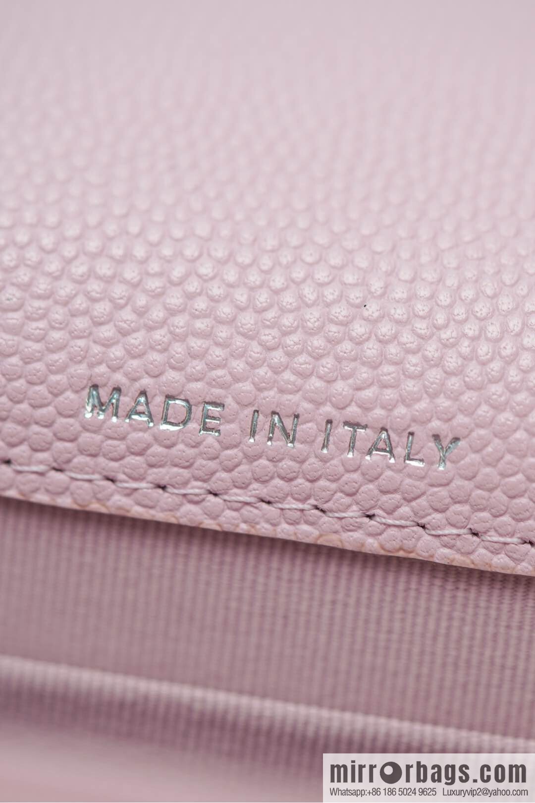 𝐂𝐡𝐚𝐧𝐞𝐥 𝟐𝟓𝐏 hidden model, handle organ bag, light powder 💗 AP3705