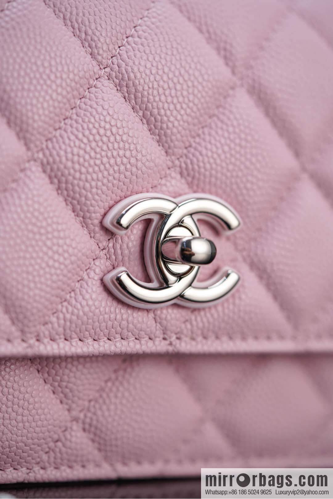 𝐂𝐡𝐚𝐧𝐞𝐥 𝟐𝟓𝐏 hidden model, handle organ bag, light powder 💗 AP3705