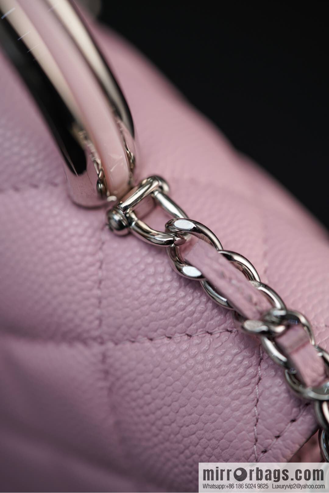 𝐂𝐡𝐚𝐧𝐞𝐥 𝟐𝟓𝐏 hidden model, handle organ bag, light powder 💗 AP3705