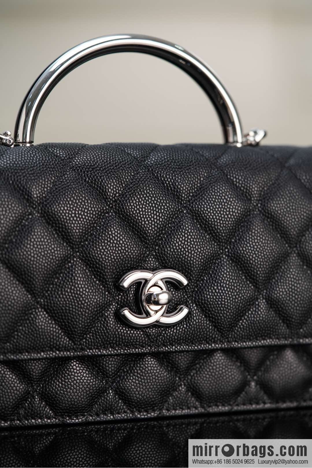 𝐂𝐡𝐚𝐧𝐞𝐥 𝟐𝟓𝐏 Handle Organ Bag, Black 🖤 Litchi Cow AP3705