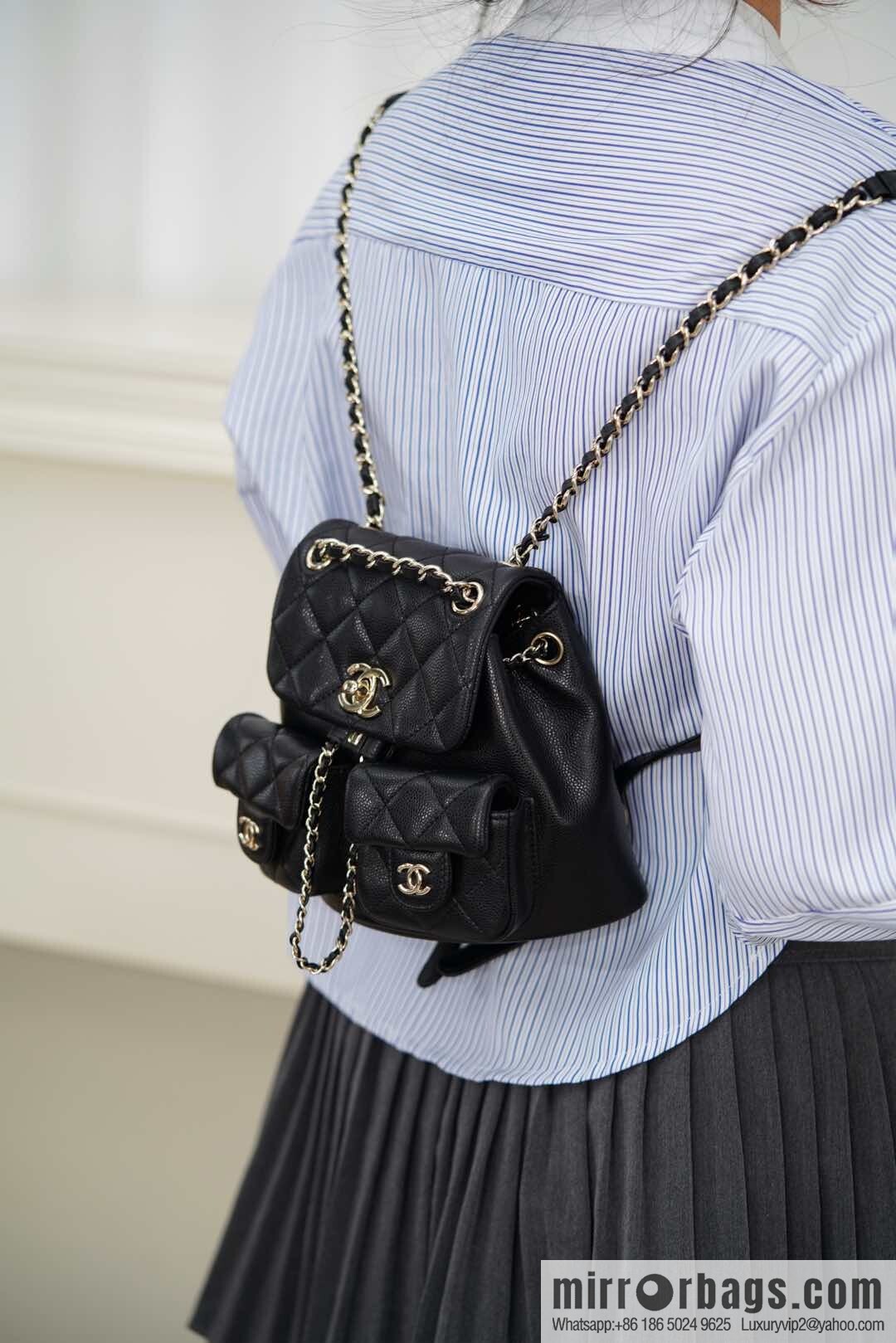 𝗖𝗛𝗔𝗡𝗘𝗟 23P new Duma shoulder, cowhide Mini AS3787