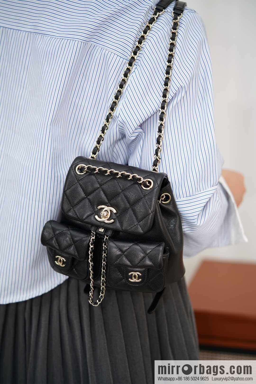 𝗖𝗛𝗔𝗡𝗘𝗟 23P new Duma shoulder, cowhide Mini AS3787