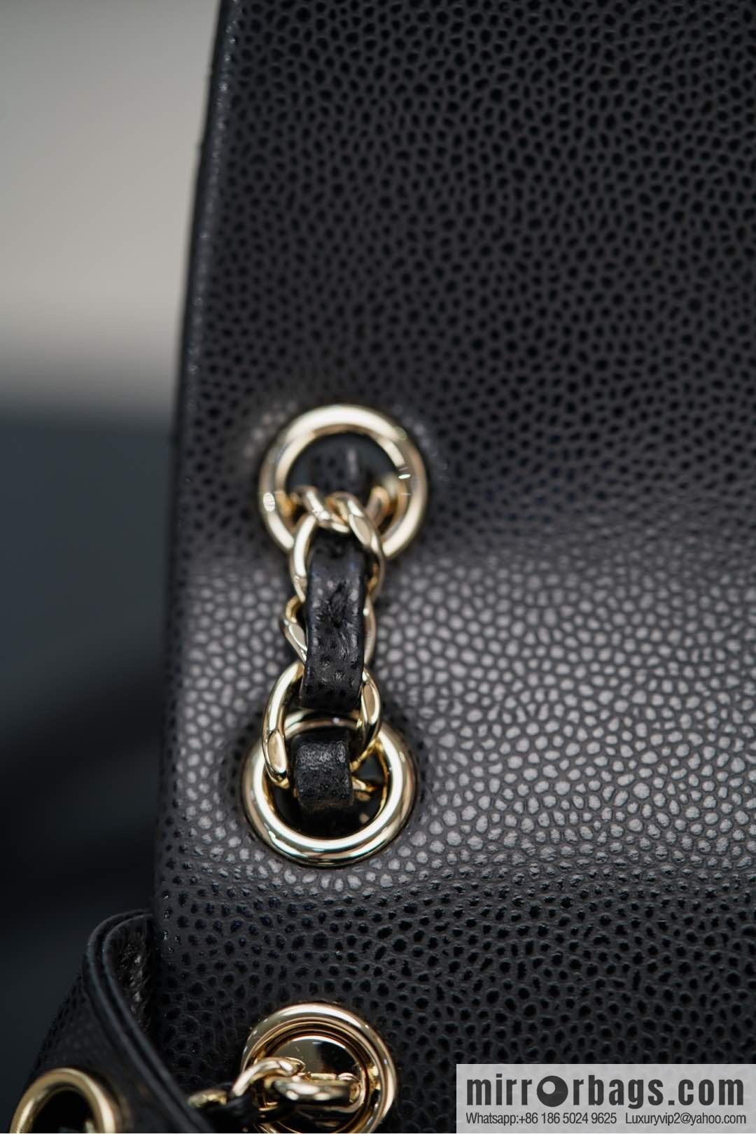 𝗖𝗛𝗔𝗡𝗘𝗟 23P new Duma shoulder, cowhide Mini AS3787