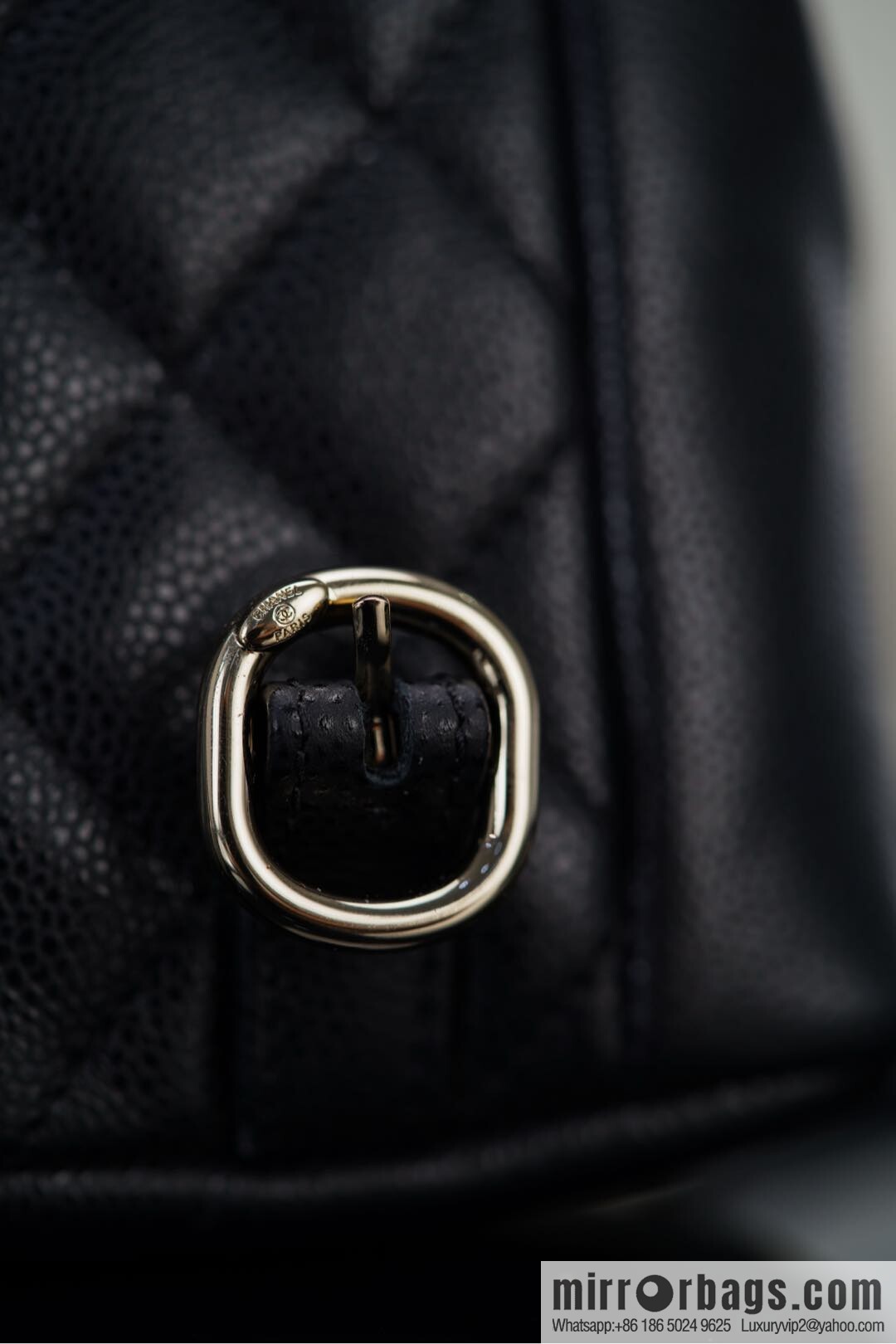 𝗖𝗛𝗔𝗡𝗘𝗟 23P new Duma shoulder, cowhide Mini AS3787