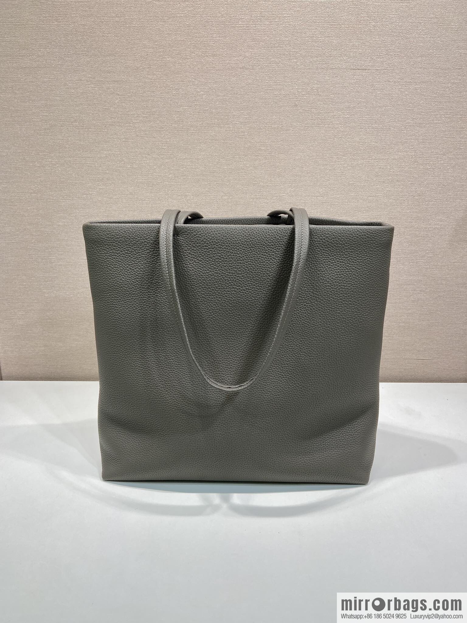 PRADA 🎉 new tote bag 🎉 2VG130 men's 🎉🎉 gray