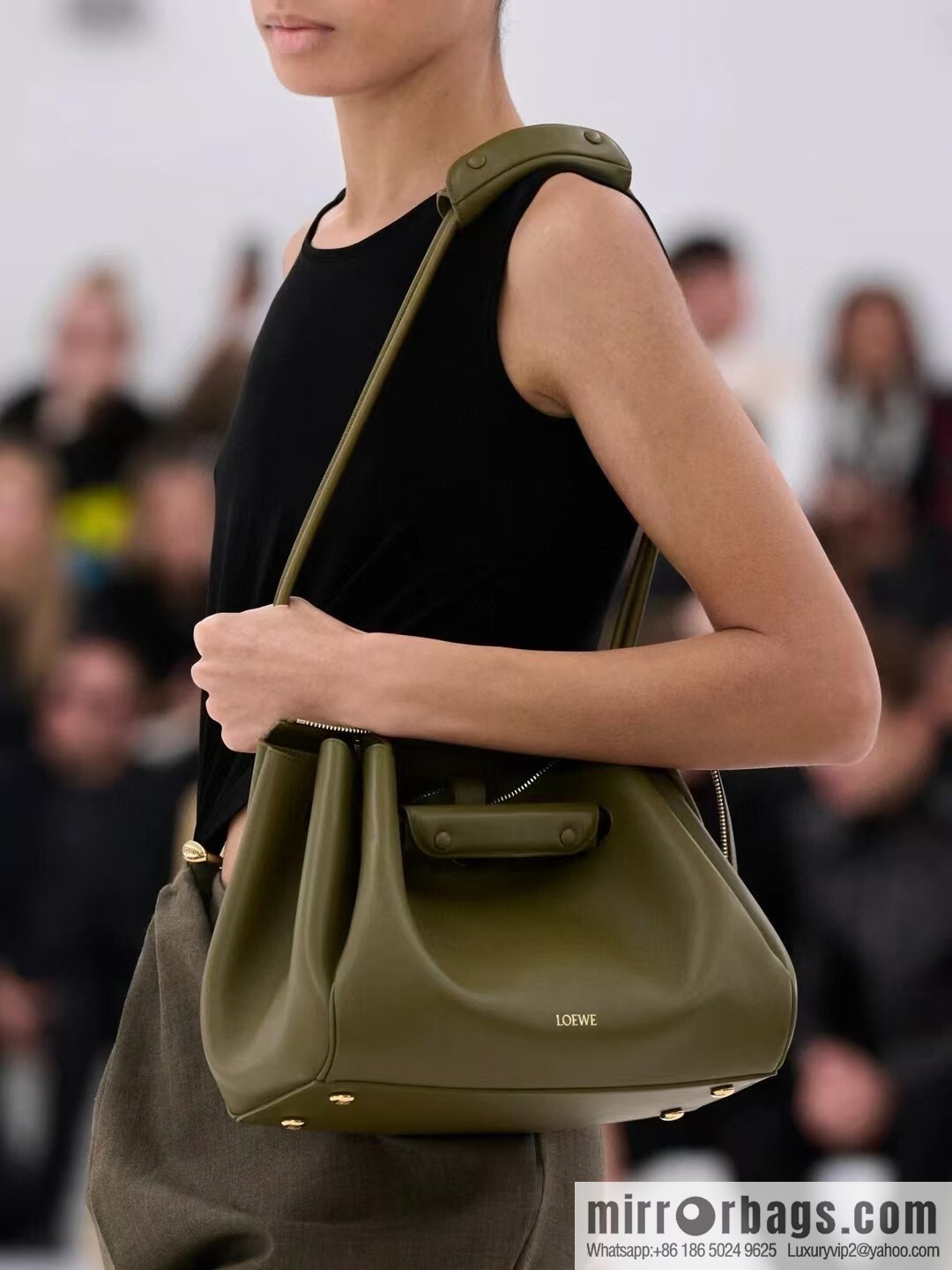 LOEWE new Madrid S 0807 olive green