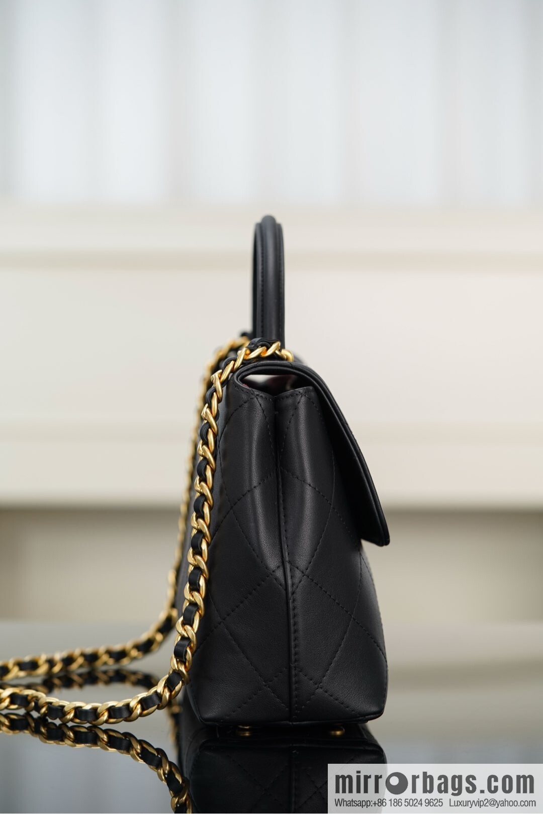 𝐂𝐡𝐚𝐧𝐞𝐥 𝟐𝟓𝐬 pocket bag, black gold 🖤 large AS5467