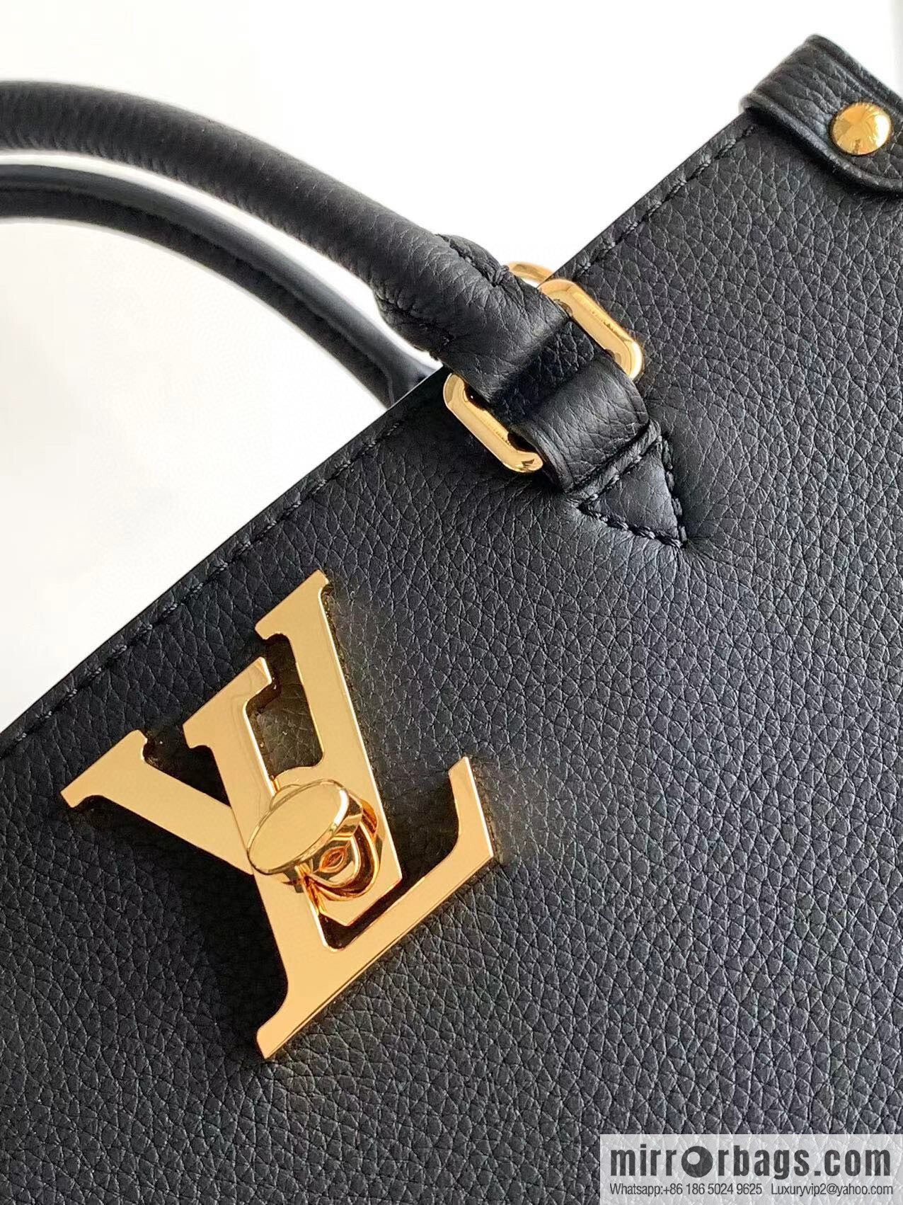 LV M22311 LOCK & GO handbag