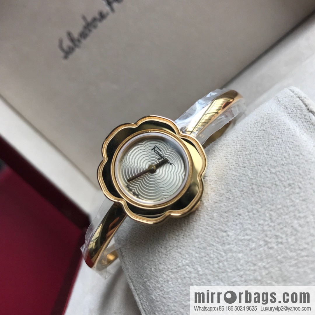 🎉🎉New counters are updated simultaneously! Ferragamo Salvatore Ladies Watch Flower Shape 26mm Sapphire Glass Swiss Quartz Movement