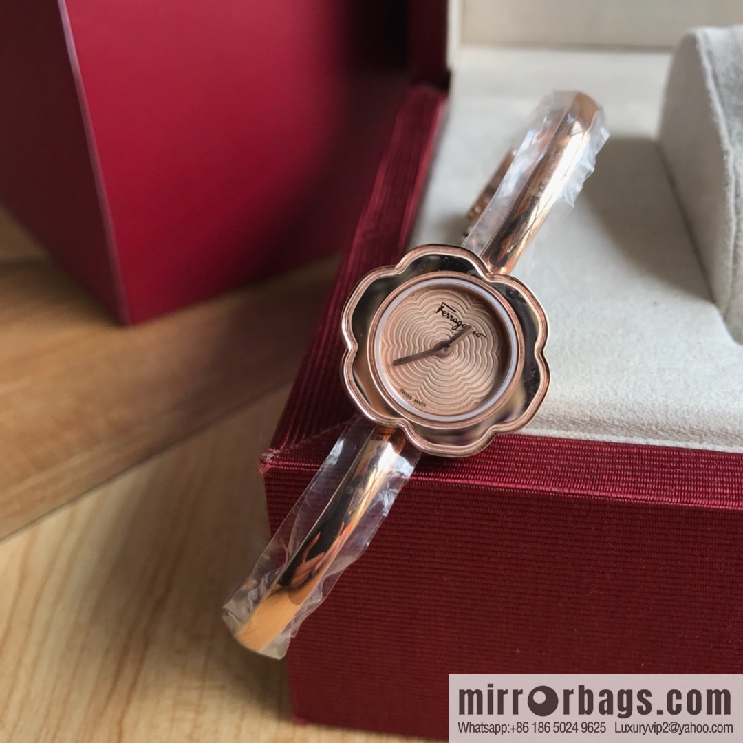 🎉🎉New counters are updated simultaneously! Ferragamo Salvatore Ladies Watch Flower Shape 26mm Sapphire Glass Swiss Quartz Movement
