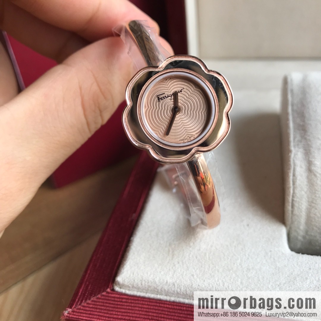 🎉🎉New counters are updated simultaneously! Ferragamo Salvatore Ladies Watch Flower Shape 26mm Sapphire Glass Swiss Quartz Movement