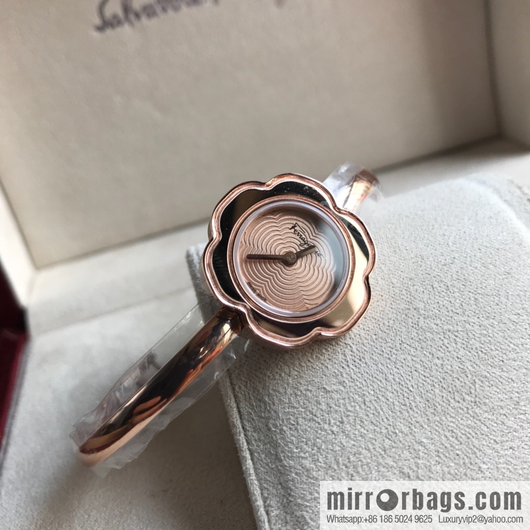 🎉🎉New counters are updated simultaneously! Ferragamo Salvatore Ladies Watch Flower Shape 26mm Sapphire Glass Swiss Quartz Movement