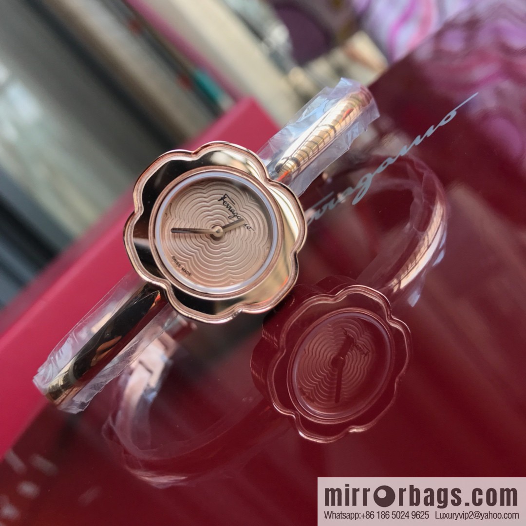 🎉🎉New counters are updated simultaneously! Ferragamo Salvatore Ladies Watch Flower Shape 26mm Sapphire Glass Swiss Quartz Movement