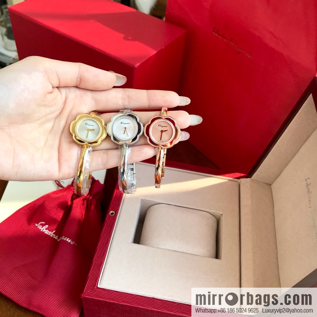 🎉🎉New counters are updated simultaneously! Ferragamo Salvatore Ladies Watch Flower Shape 26mm Sapphire Glass Swiss Quartz Movement