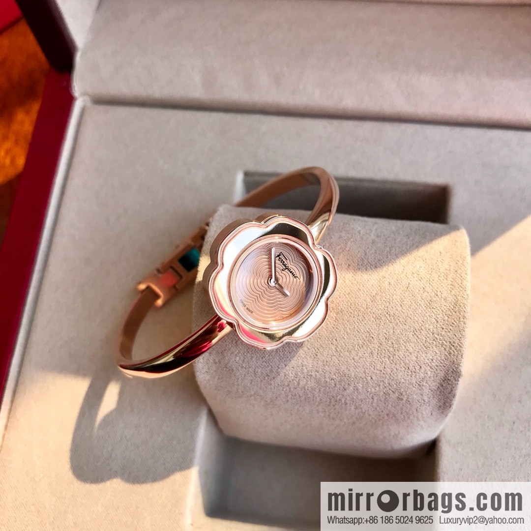 🎉🎉New counters are updated simultaneously! Ferragamo Salvatore Ladies Watch Flower Shape 26mm Sapphire Glass Swiss Quartz Movement