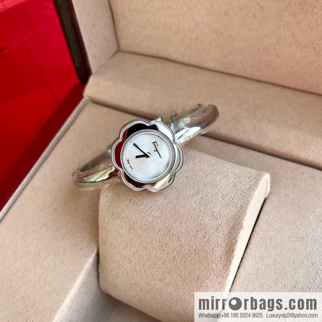 🎉🎉New counters are updated simultaneously! Ferragamo Salvatore Ladies Watch Flower Shape 26mm Sapphire Glass Swiss Quartz Movement