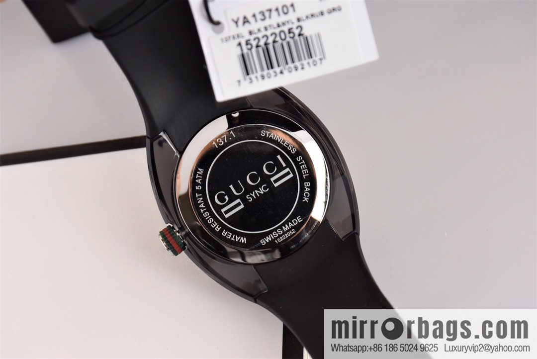 Gucci SYNC couple transparent quartz watch