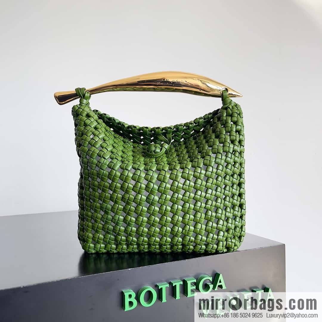 Bv new nappa small sheepskin field character woven sardines woven bag, model; 731166 green pepper green