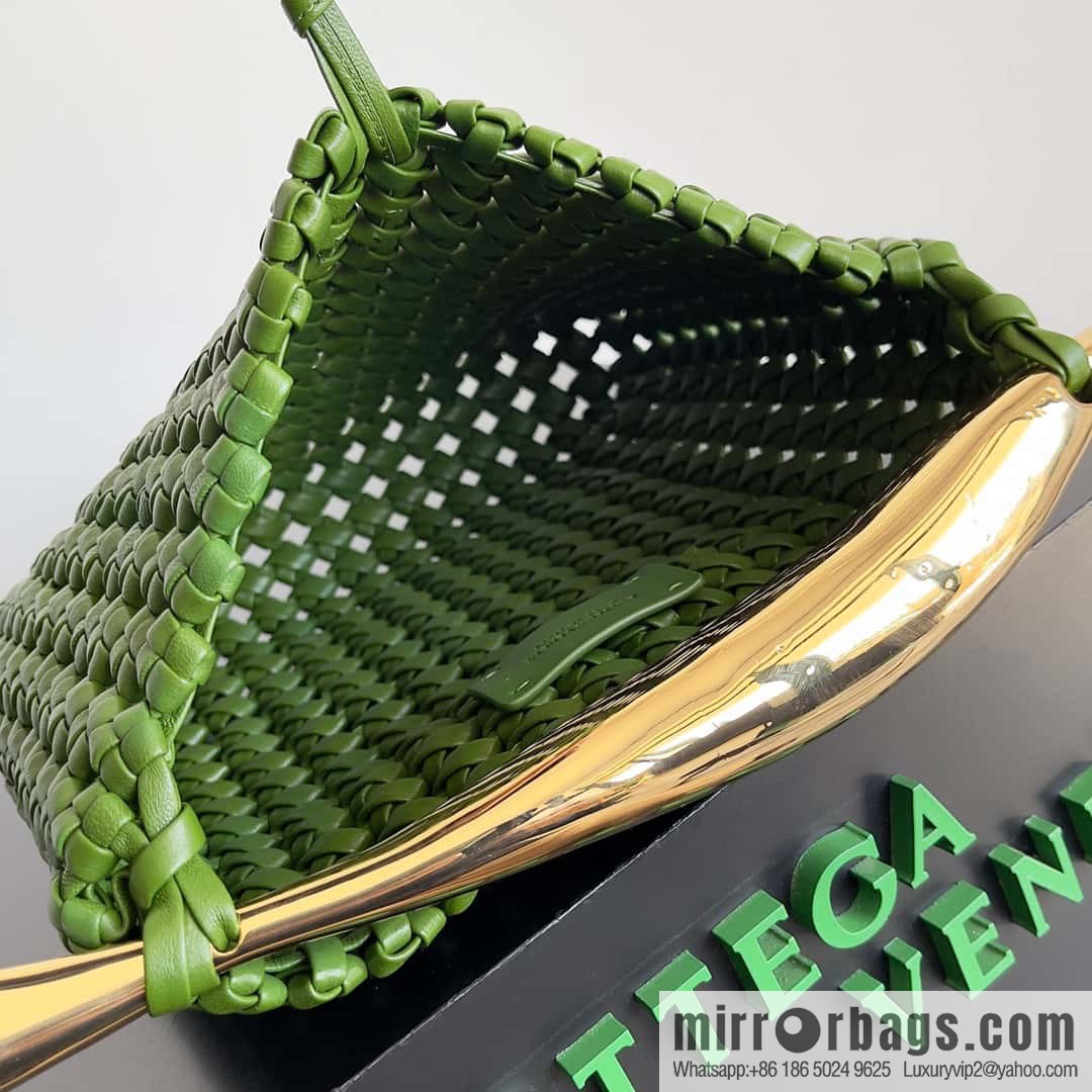 Bv new nappa small sheepskin field character woven sardines woven bag, model; 731166 green pepper green