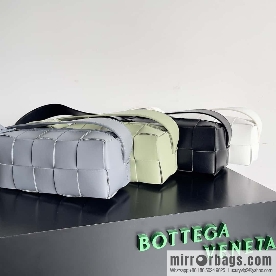 B Unisex same BRICK CASSETTE long shoulder strap series crossbody bag shoulder backpack model; 729251 white